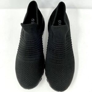 NWOT black slip on STQ running sneakers size 9.5